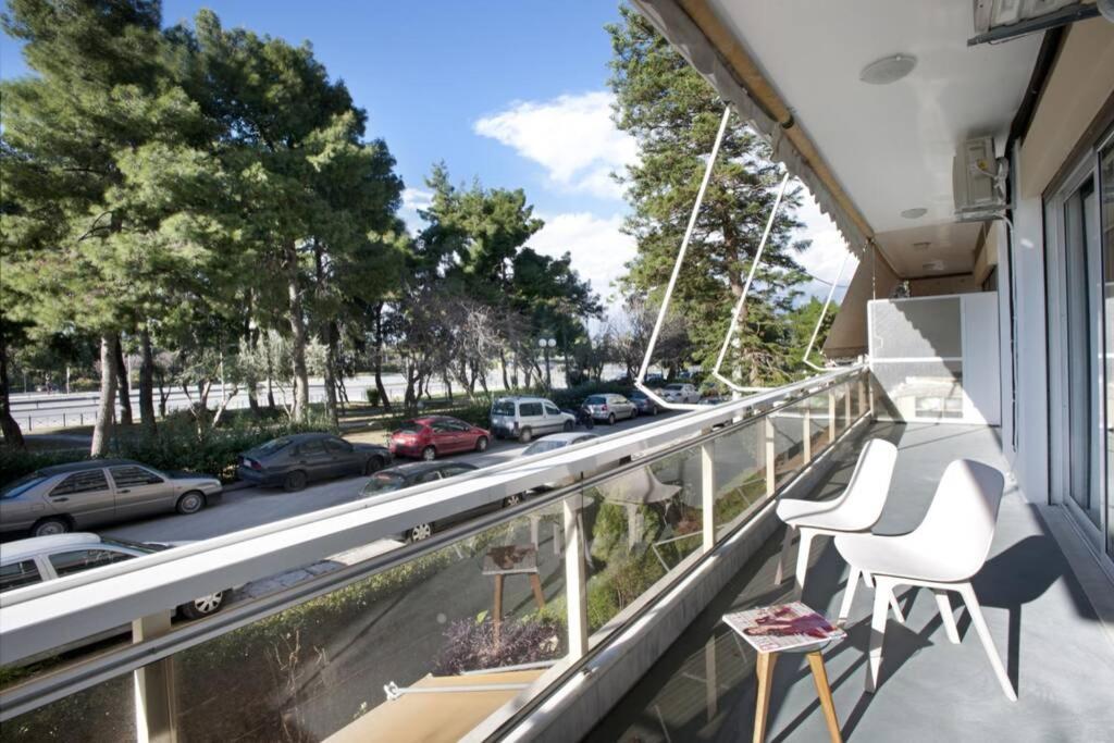 Palaio Faliro, A Bright And Spacious Apartment Athens Exterior photo