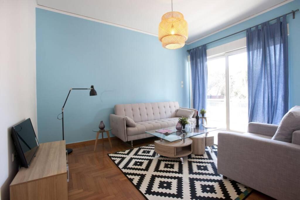 Palaio Faliro, A Bright And Spacious Apartment Athens Exterior photo
